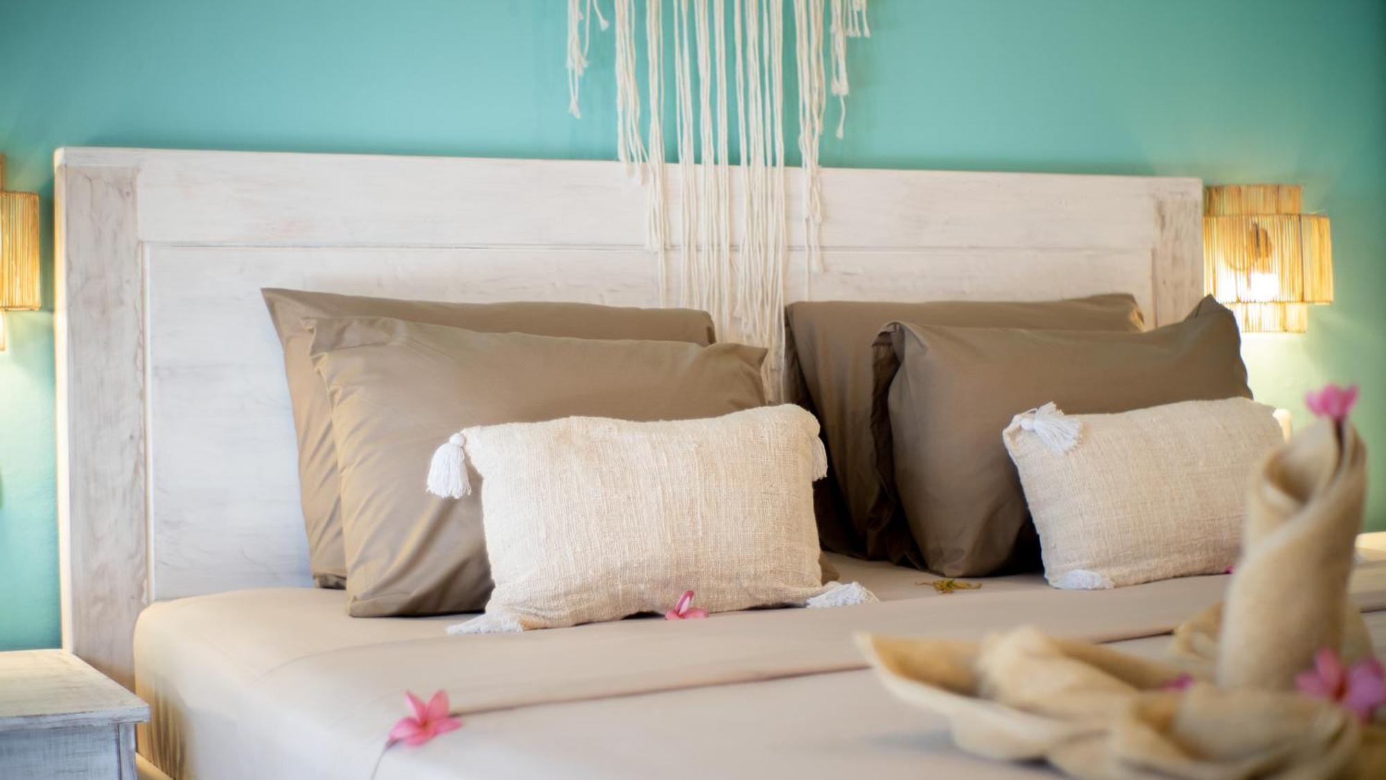 The White Bay Lombok Apartment Kuta  Екстериор снимка