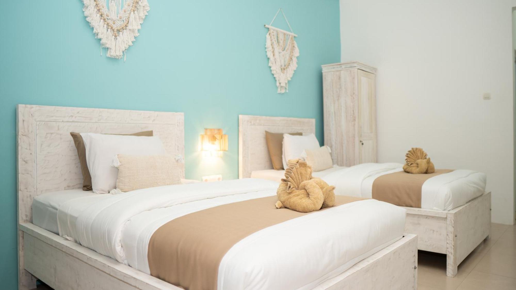 The White Bay Lombok Apartment Kuta  Екстериор снимка